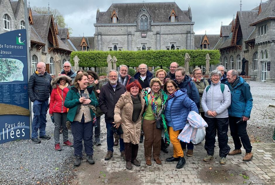 L'ABBAYE DE MAREDSOUS PAR LES DRAISINES